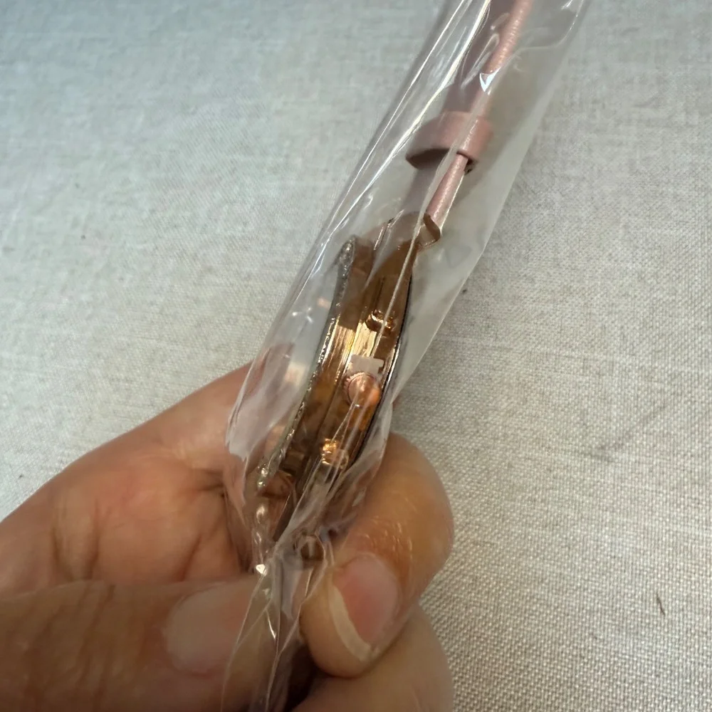 Pink Quartz Sparkly Wrist Watch With Strap Brand New